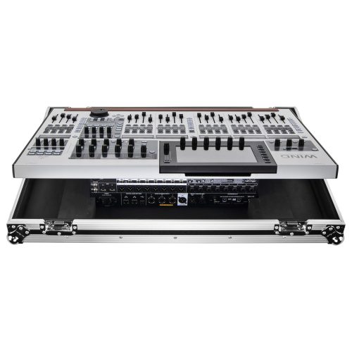 Behringer WING ATA Flight Case with Wheels - Image 4